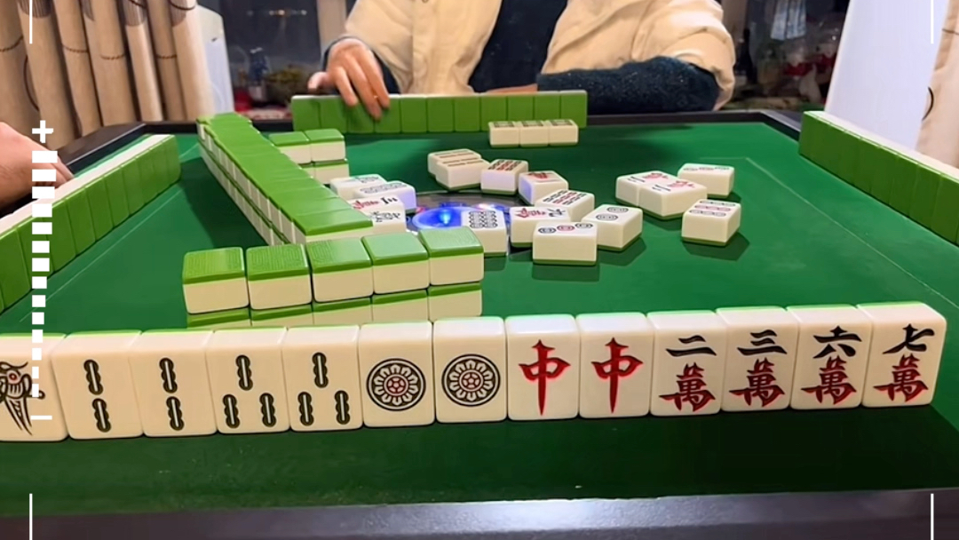 分享科普“红中麻将外卦神器下载安装”(必胜开挂神器)-第3张图片